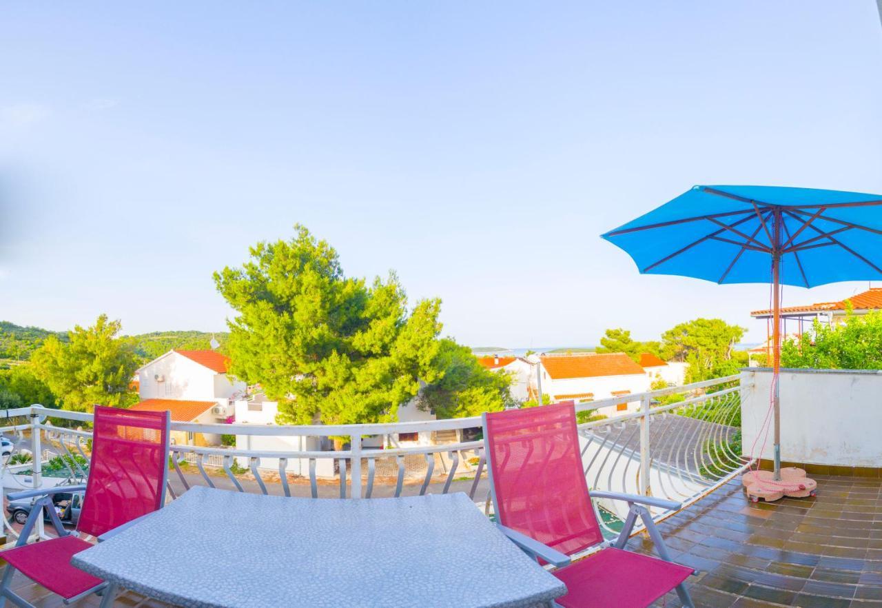 The Sea House Apartments Vis Kamer foto