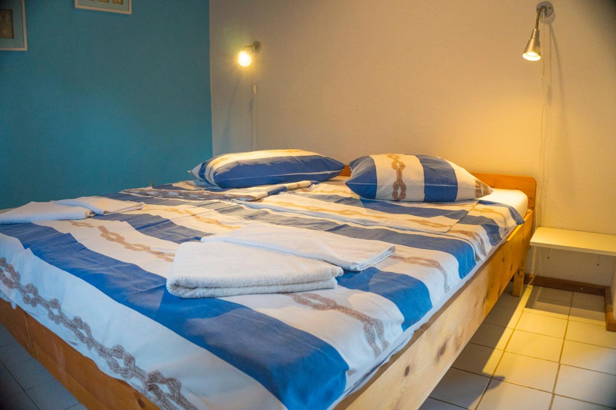 The Sea House Apartments Vis Kamer foto