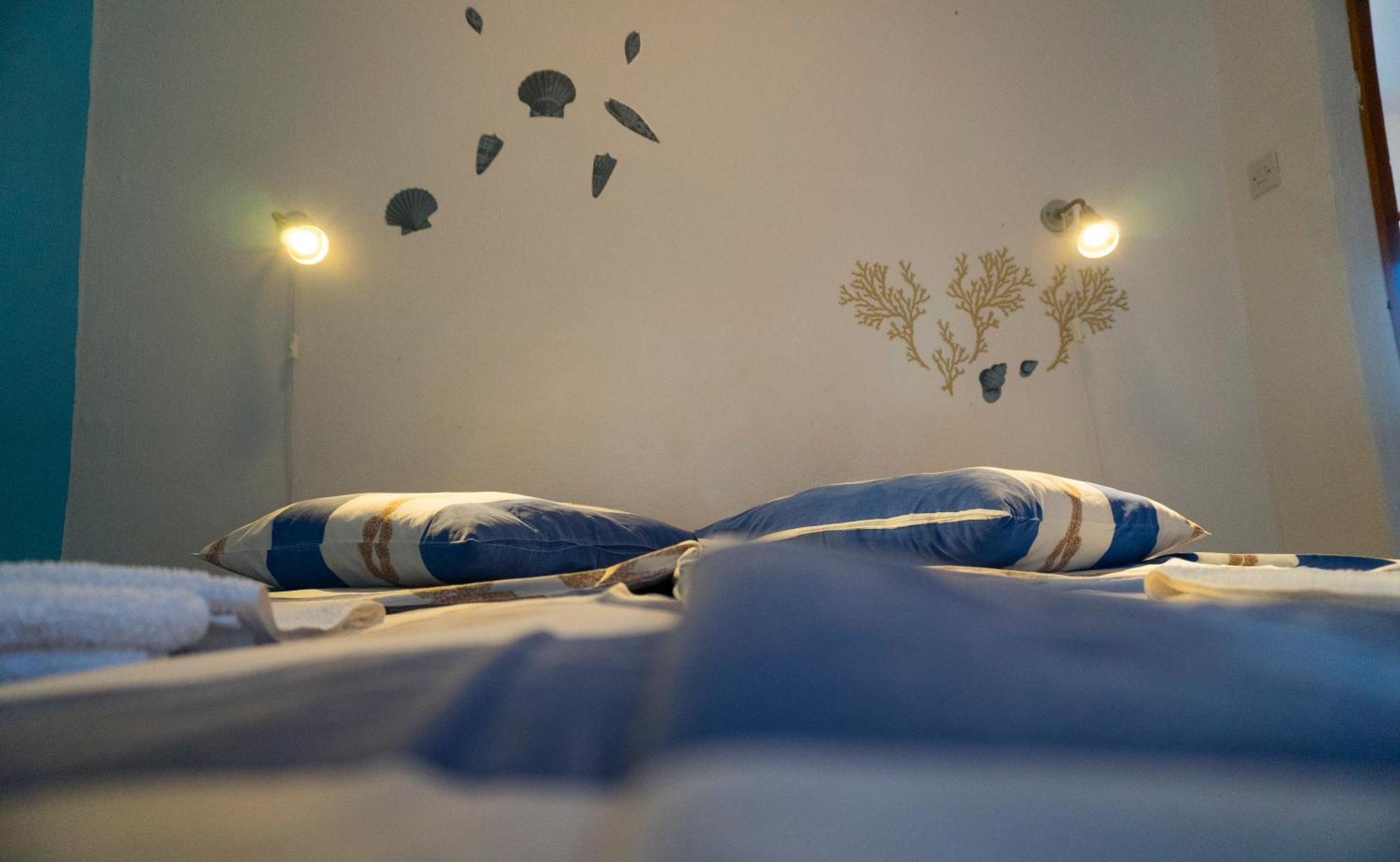 The Sea House Apartments Vis Kamer foto